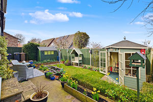 Photo 4- click for photo gallery